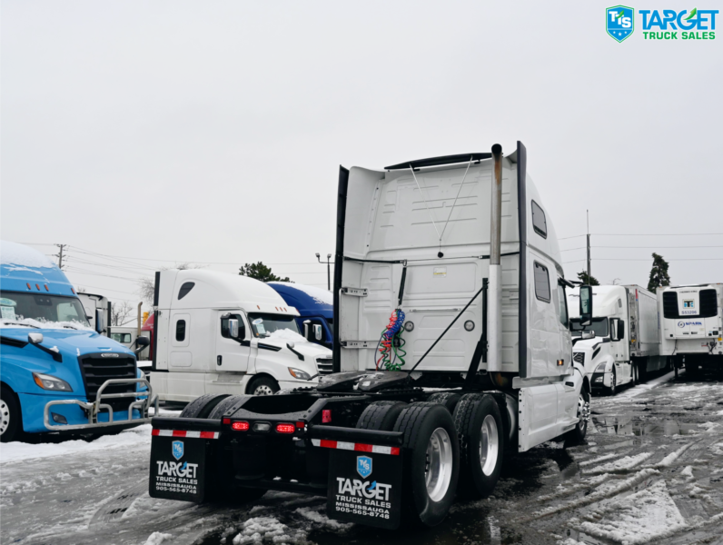 
								2023 Volvo 860 full									