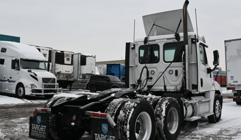 
								2019 Freightliner Daycab full									