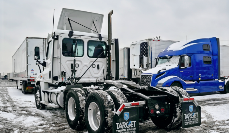 
								2019 Freightliner Daycab full									