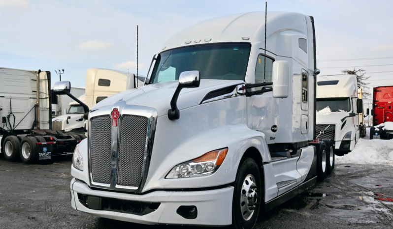 2025 Kenworth T680 - 131K Kilometers Driven