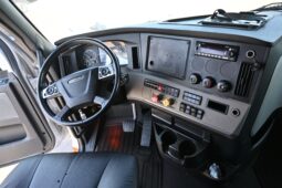 
										2022 Freightliner Cascadia full									