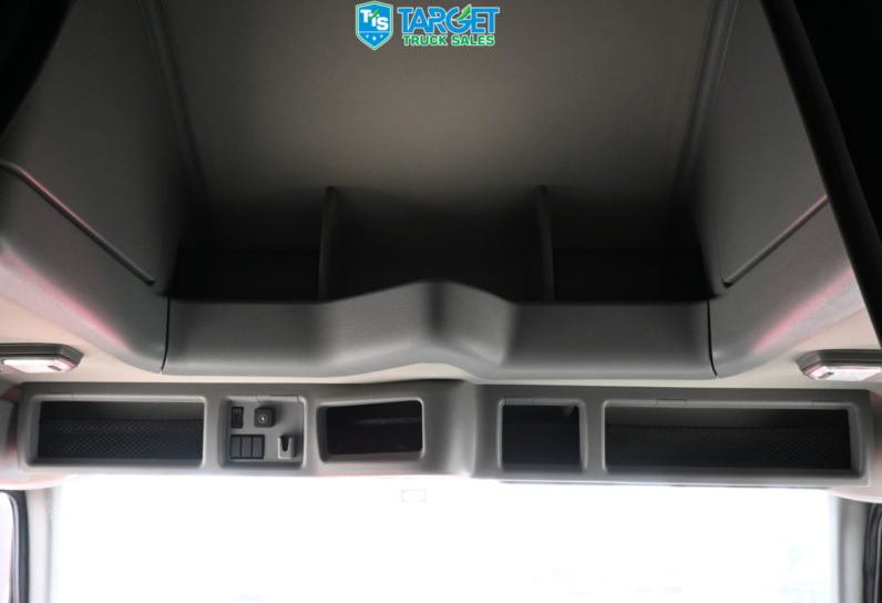 
								2023 Volvo 760 full									