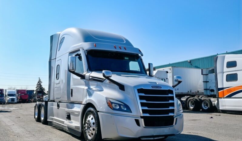 
								2022 Freightliner Cascadia full									