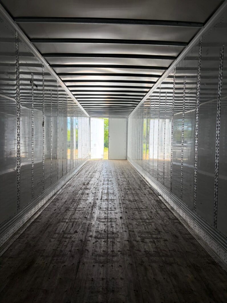 
								2024 Wabash Dry Vans full									