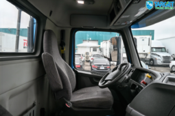 
										2021 Petebilt Daycab full									