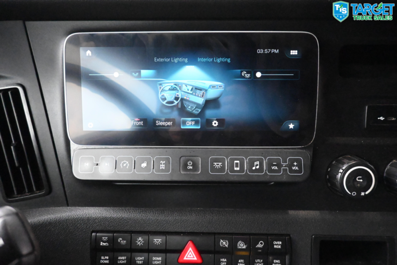 
								2023 Freightliner Cascadia full									