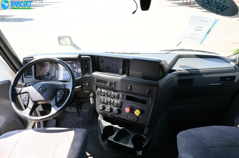 
								2022 International LT625 full									