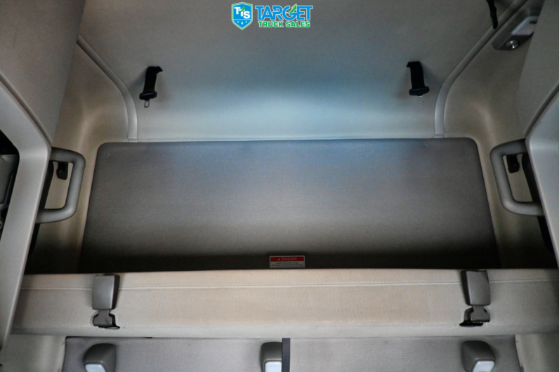 
								2022 Volvo 760 full									