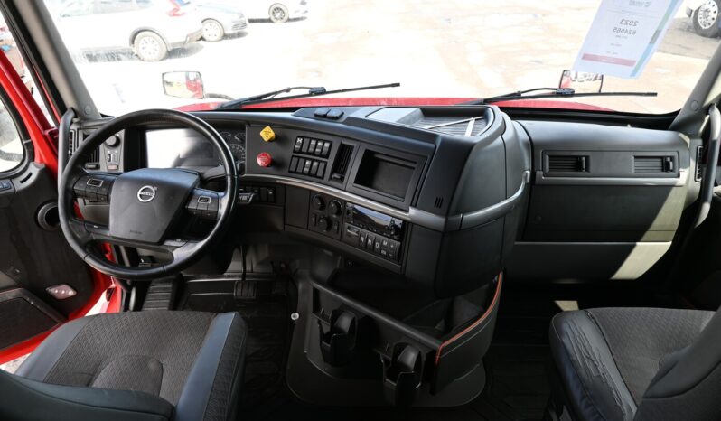 
								2023 Volvo 760 full									