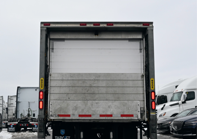 
								2020 Freightliner Box Truck full									