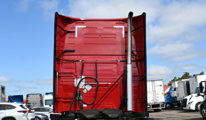 
								2023 Volvo 760 full									