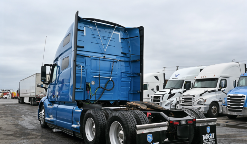 
								2022 Volvo 760 full									