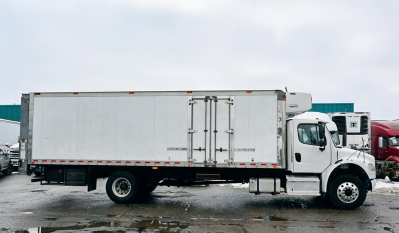 
								2020 Freightliner Box Truck full									