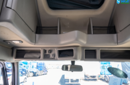 
										2022 Volvo 860 full									