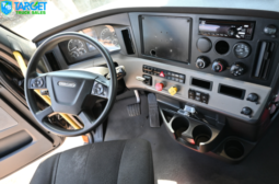 
										2022 Freightliner Cascadia Daycab full									
