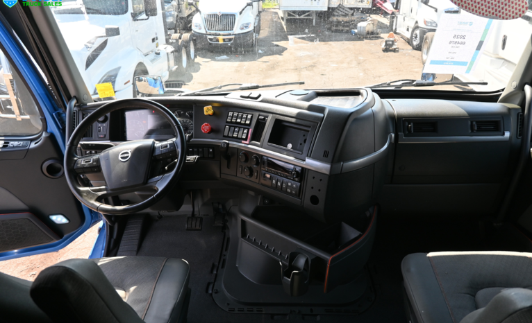 
								2025 Volvo 760 full									