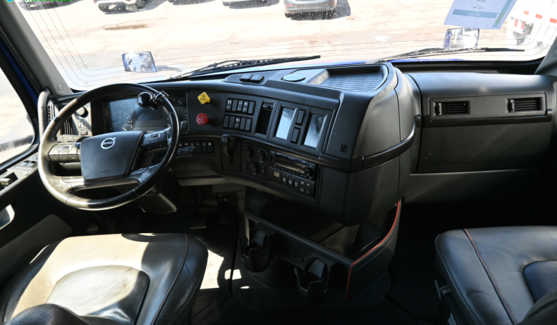 
								2024 Volvo 760 full									