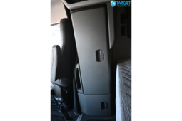 
										2024 Volvo 760 full									