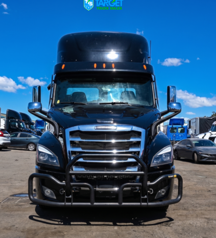 
								2022 Freightliner Cascadia Daycab full									