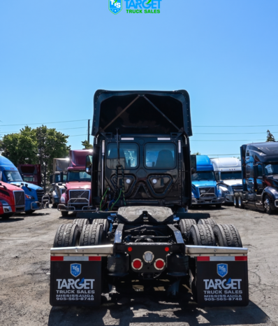 
								2022 Freightliner Cascadia Daycab full									