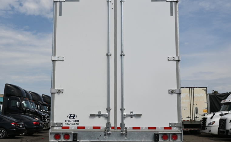 
								2027 Hyundai Dry Van full									
