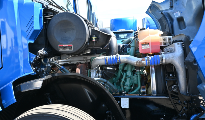 
								2025 Volvo 760 full									