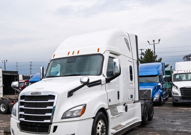 2024 Freightliner Cascadia - 347K Killometers Driven
