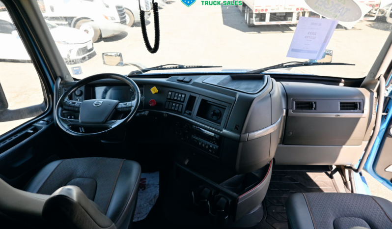 
								2023 Volvo 760 full									