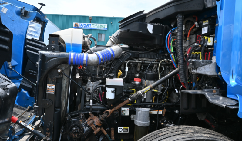 
								2022 Peterbilt 579 full									
