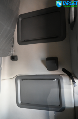 
										2023 Volvo 760 full									