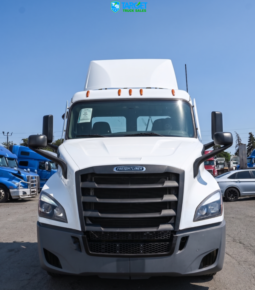 2020 Freightliner Daycab