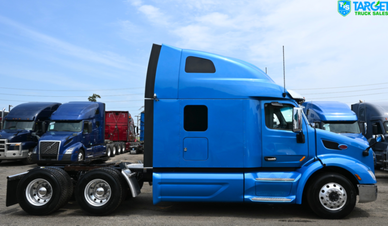 
								2022 Peterbilt 579 full									