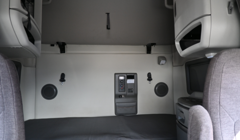 
								2022 Volvo VNL 760 full									