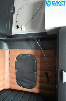 
										2023 Freightliner Cascadia full									