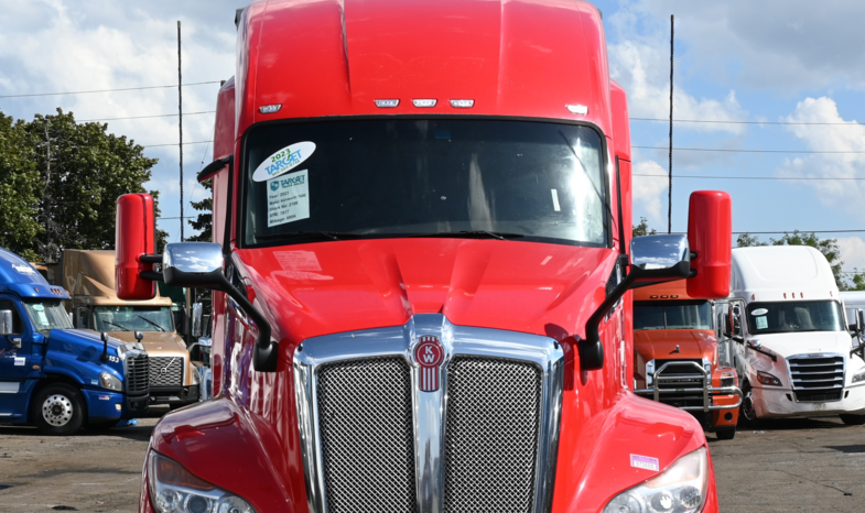 
								2023 Kenworth T680 full									