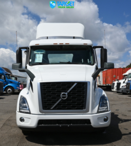 2022 Volvo VNR Daycab – 394K Kilometers Driven