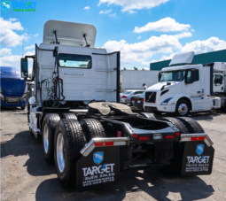 
										2022 Volvo VNR Daycab full									