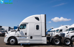 
										2022 Freightliner Cascadia – 687K Kilometers Driven full									