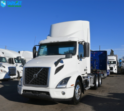 2021 VOLVO VNR DAYCAB