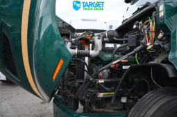 
										2020 Volvo VNR Daycab full									