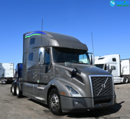 2022 Volvo VNL 760
