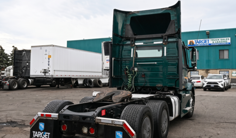 
								2020 Volvo VNR Daycab full									