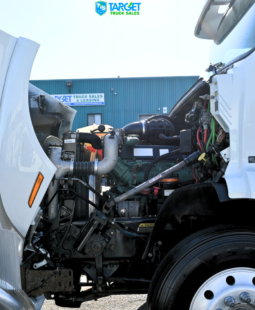 
										2025 Volvo VNR 640 full									