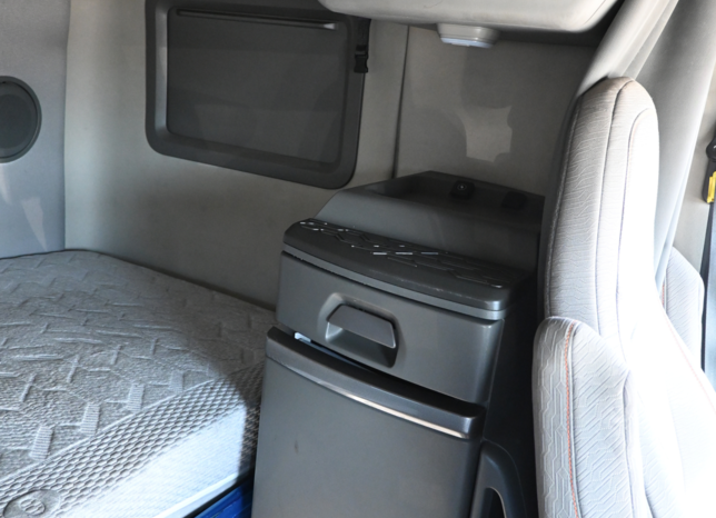
								2024 Volvo VNL 760 full									