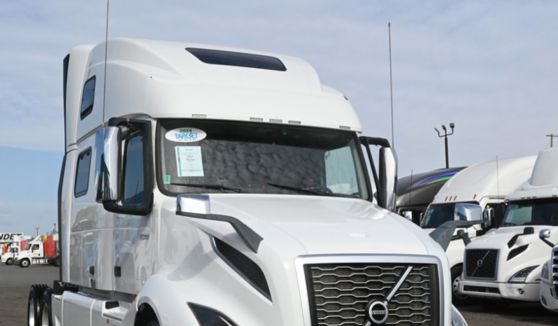 
								2024 Volvo VNL 860 full									