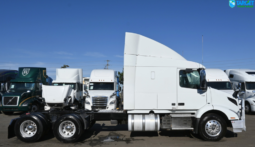 2025 Volvo VNR 640