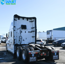 
										2023 Freightliner Cascadia full									