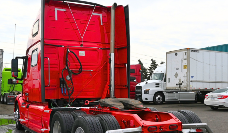 
								2023 Volvo VNL 860 full									