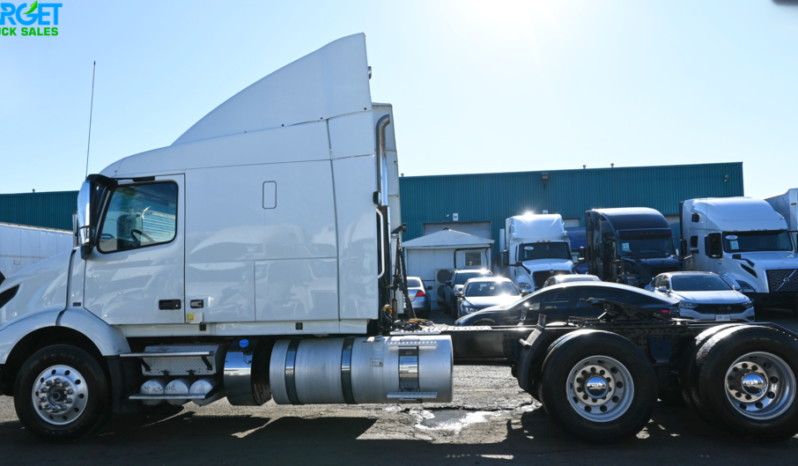 
								2025 Volvo VNR 640 full									