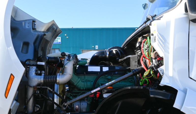 
								2024 Volvo VNL 760 full									